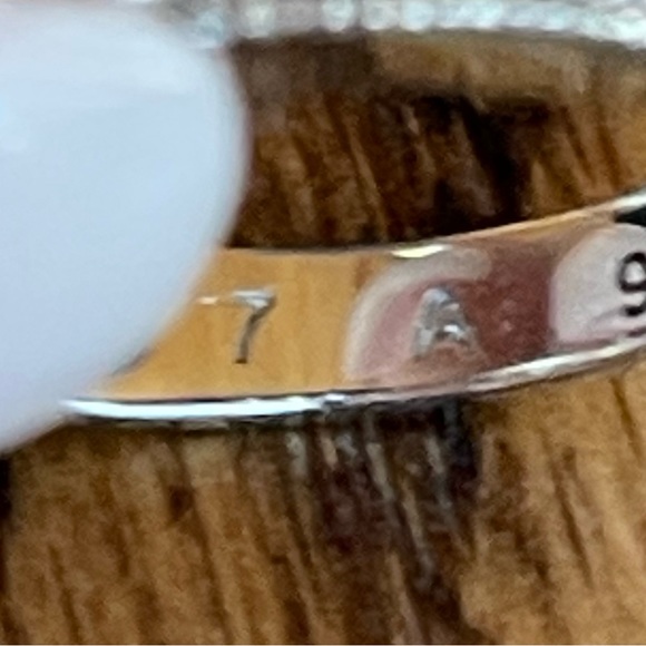 Signed 925 Sterling Square Prong Set and Pave Set CZ Ring Size 7 - Picture 15 of 16